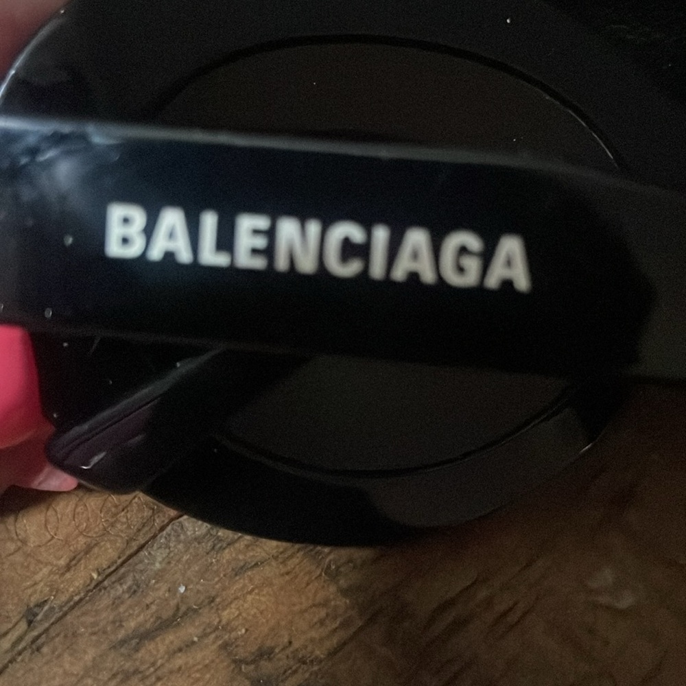 Balenciaga Glossy Black Round Sunglasses - Picture 5 of 6
